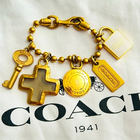 💰SOLD💰Vintage Coach 1941 Charm Bracelet - Picture 10 of 15
